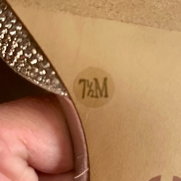 Gorgeous INC rhinestone heels - Picture 5 of 5